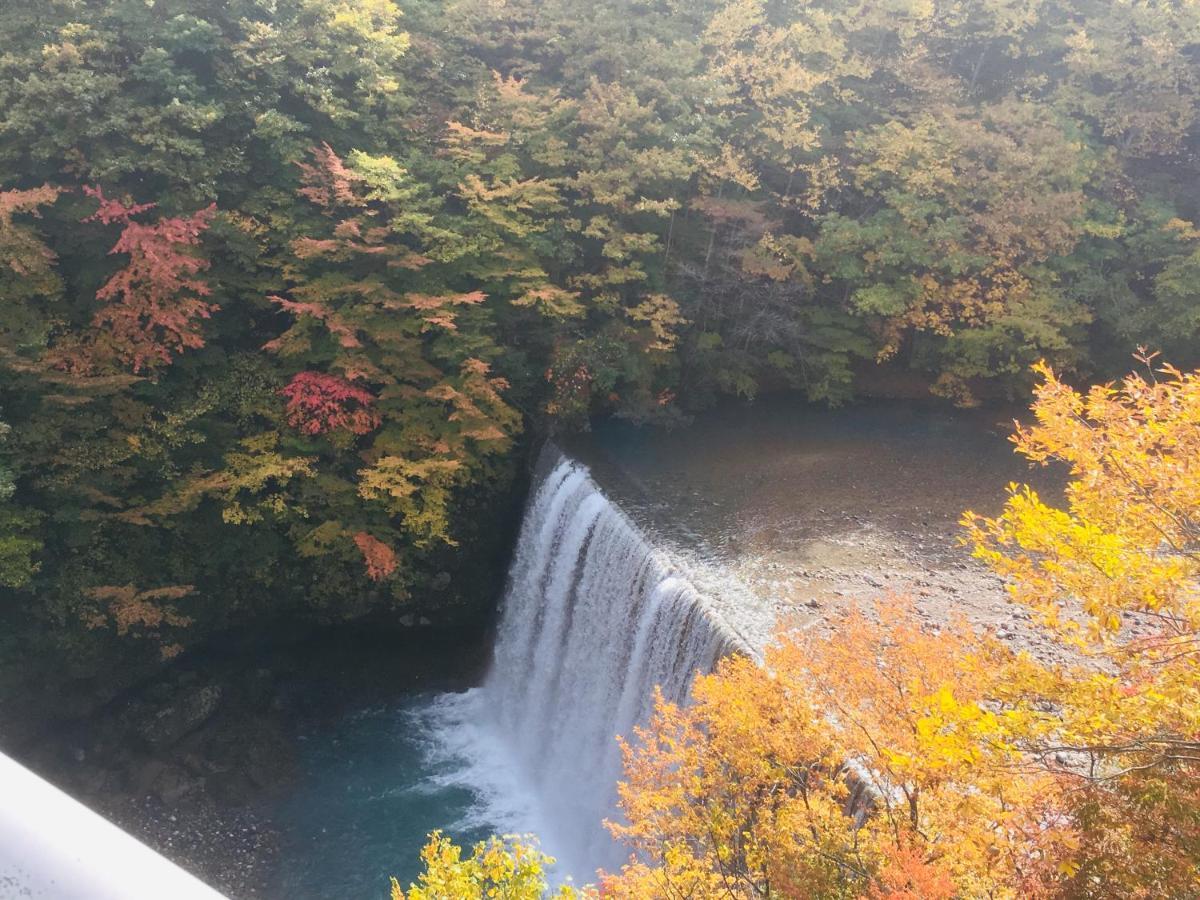温泉ゲストハウス やすもり 本館 Hachimantai  Exterior foto